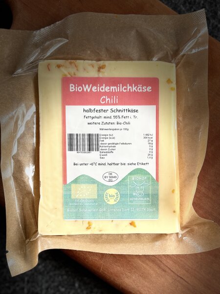 Bio-Weidemilchk&auml;se Chili verpackt