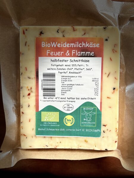 Bio-Weidemilchk&auml;se Feuer und Flamme verpackt